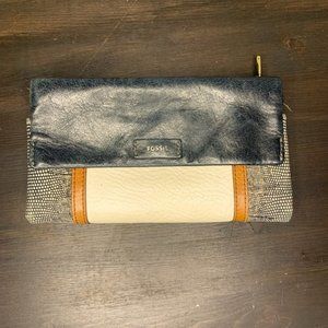 Fossil leather folded wallet